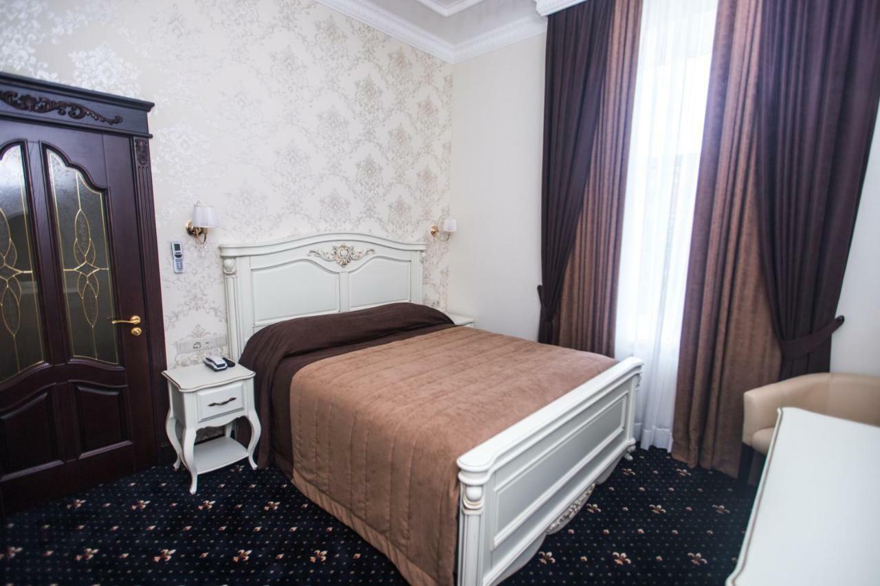 Готель Петрівський Kropyvnytskyi Exterior photo