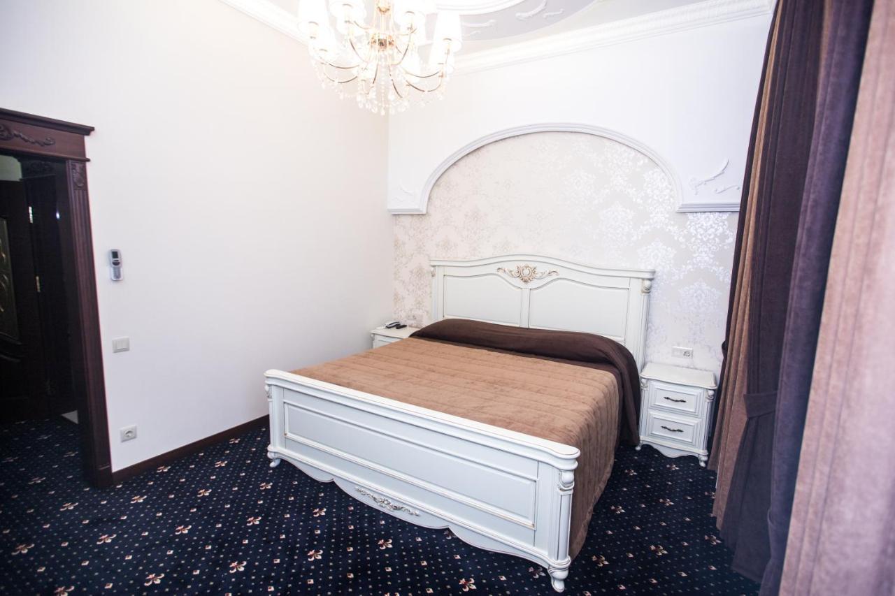 Готель Петрівський Kropyvnytskyi Exterior photo